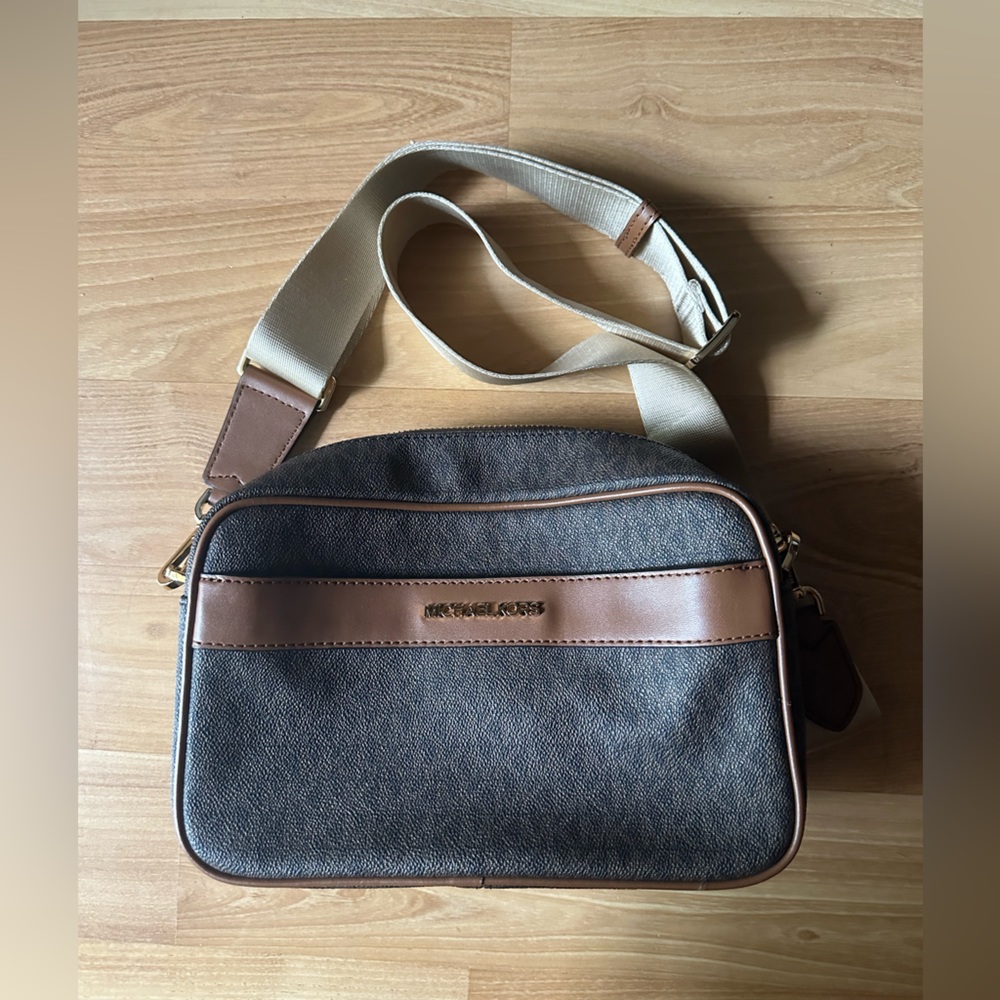 Michael Kors Cross Body